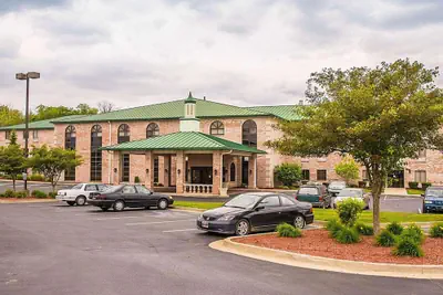 Photo 2 - Quality inn & Suites Cincinnati I-275