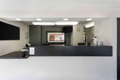 Photo 3 - Extended Stay America Select Suites Denver Cherry Creek