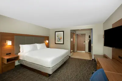 Photo 4 - Holiday Inn Express & Suites Norfolk by IHG