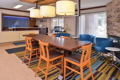 Photo 3 - Fairfield Inn & Suites by Marriott Helena