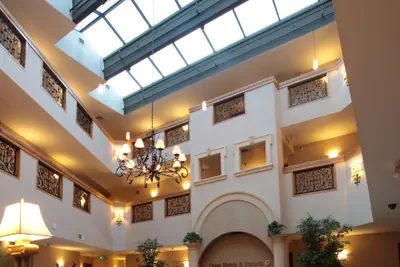 Photo 3 - Coast Burbank Hotel