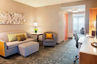Photo 5 - Courtyard by Marriott Pueblo Downtown