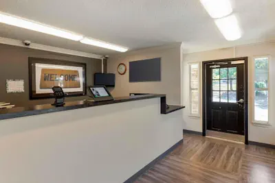Photo 4 - Extended Stay America Select Suites Denver Aurora South
