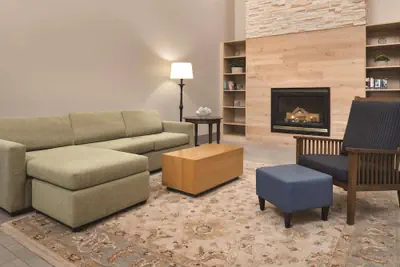 Photo 5 - Country Inn & Suites by Radisson, Waterloo, IA