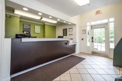 Photo 4 - Studio 6 Extended Stay - Roswell, GA - Atlanta