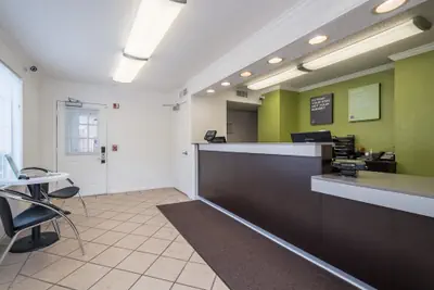 Photo 5 - Studio 6 Extended Stay - Roswell, GA - Atlanta