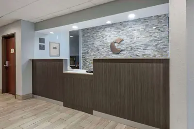Photo 3 - Comfort Inn & Suites Liverpool - Syracuse