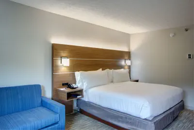 Photo 3 - Holiday Inn Express Columbus South - Obetz by IHG