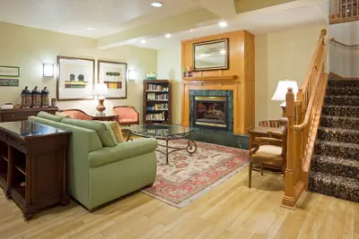 Photo 2 - Country Inn & Suites by Radisson, Mankato Hotel and Conference Center, MN