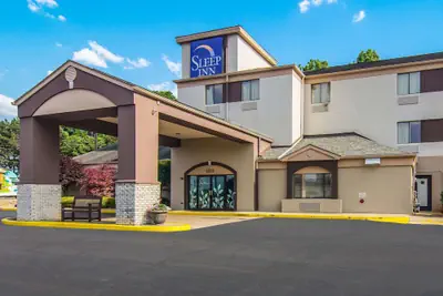 Photo 2 - Sleep Inn Austintown - Youngstown, West