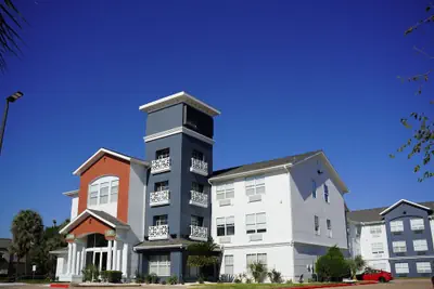 Photo 2 - Candlewood Suites Houston Space Center – Webster
