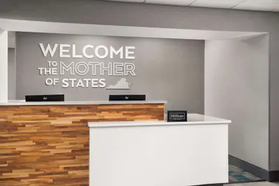 Photo 3 - Hampton Inn Roanoke/Hollins - I-81