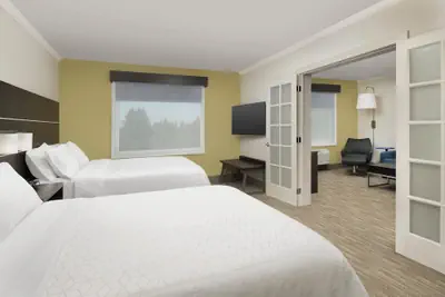Photo 3 - Holiday Inn Express Hotel & Suites Puyallup (Tacoma Area) by IHG