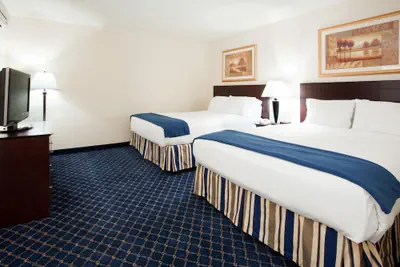 Photo 5 - Holiday Inn Express Hotel & Suites Torrington by IHG