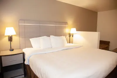 Photo 5 - Econo Lodge Pueblo North