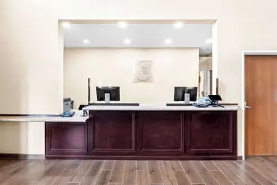 Photo 3 - Comfort Inn & Suites Pueblo