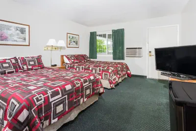 Photo 4 - Travelodge by Wyndham Grants Pass