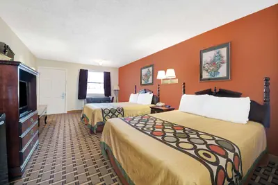 Photo 3 - Super 8 by Wyndham Dallas South