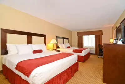 Photo 3 - Best Western Macomb Inn