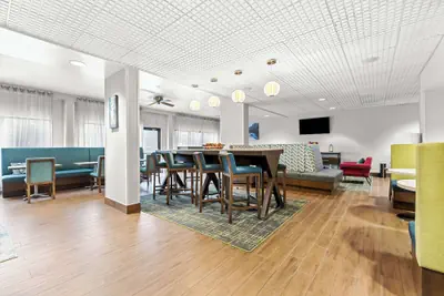 Photo 5 - Hampton Inn Florence Midtown near University of North Alabama