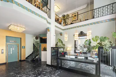 Photo 3 - Embassy Hotel