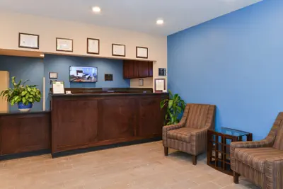 Photo 4 - Americas Best Value Inn & Suites St. Clairsville Wheeling