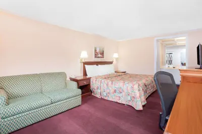 Photo 5 - Knights Inn Augusta at Boy Scout Rd