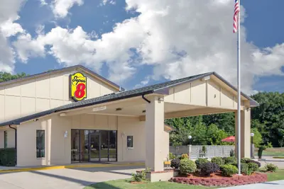 Photo 2 - Super 8 by Wyndham Clarksville AR