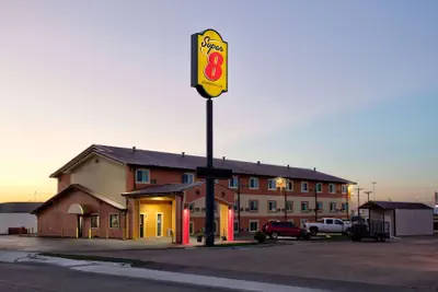 Photo 2 - Super 8 by Wyndham Amarillo