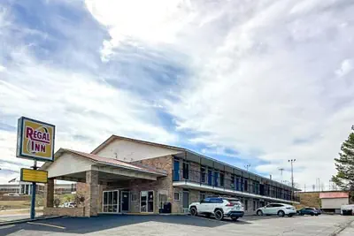 Photo 2 - Regal Inn Guntersville Hwy 431