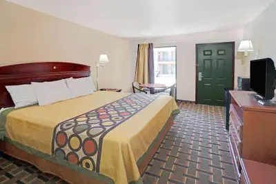 Photo 5 - Super 8 by Wyndham Acworth/Atlanta Area