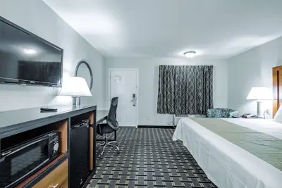Photo 5 - Travelodge by Wyndham Jackson I-40 Exit 82