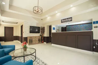 Photo 5 - Travelodge by Wyndham Macon West