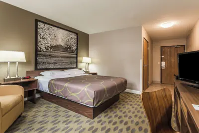 Photo 5 - Deluxe Inn Willows