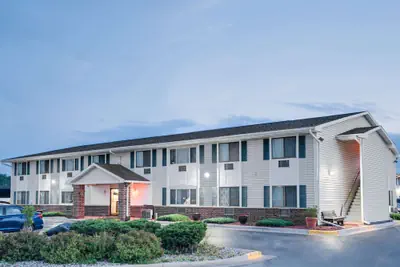 Photo 2 - Super 8 by Wyndham Tomah Wisconsin