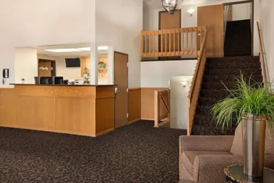 Photo 2 - Travelodge by Wyndham Jefferson City