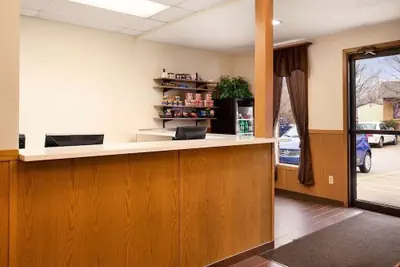 Photo 3 - Americas Best Value Inn Pittsburg