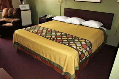Photo 5 - Knights Inn Albany