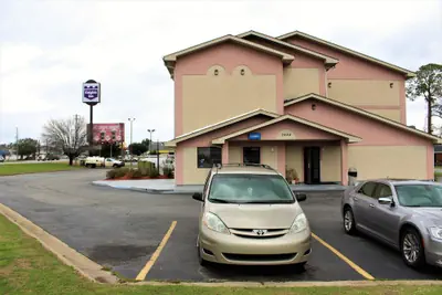 Photo 2 - Knights Inn Albany