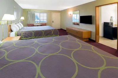 Photo 2 - Super 8 by Wyndham Crescent City
