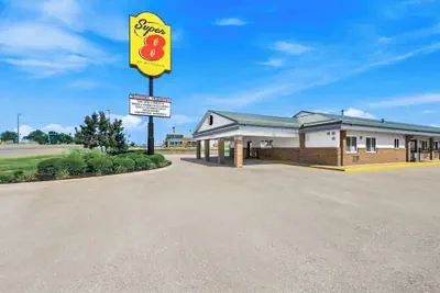 Photo 2 - Super 8 by Wyndham Siloam Springs