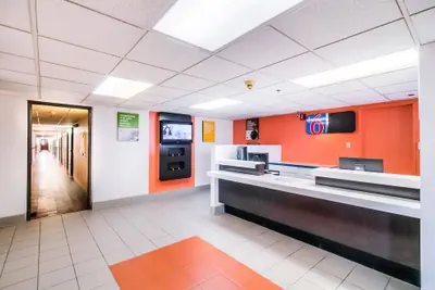 Photo 2 - Motel 6 Lansing, IL - Chicago South