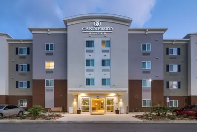 Photo 2 - Candlewood Suites Pensacola - University Area by IHG