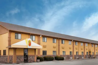 Photo 2 - Super 8 by Wyndham Muscatine