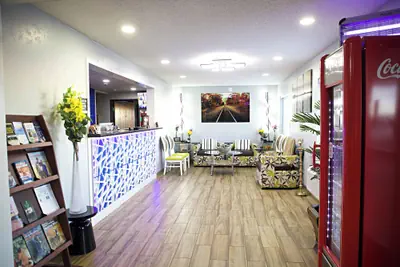 Photo 5 - Express Inn Parsons