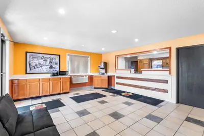 Photo 3 - Super 8 by Wyndham Dumfries/Quantico