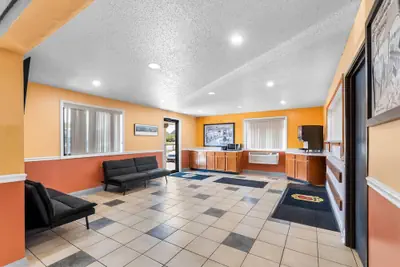 Photo 4 - Super 8 by Wyndham Dumfries/Quantico