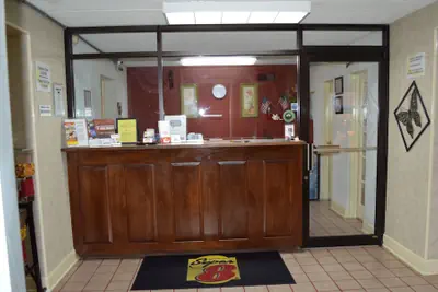 Photo 4 - Super 8 by Wyndham Tifton