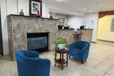 Photo 4 - SureStay by Best Western Albuquerque East I-40