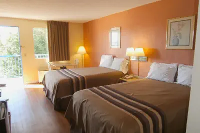 Photo 4 - Americas Best Value Inn Tucker